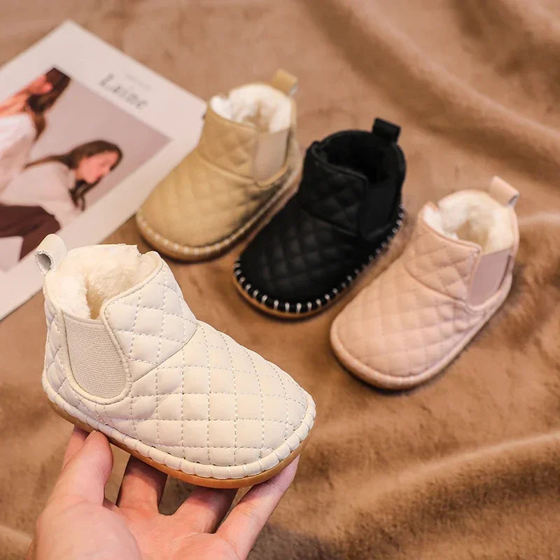 Frosty Tots Boots 🍼🧦