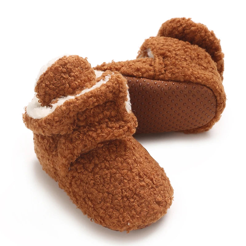 Warm Wiggles Boots 🧣👣