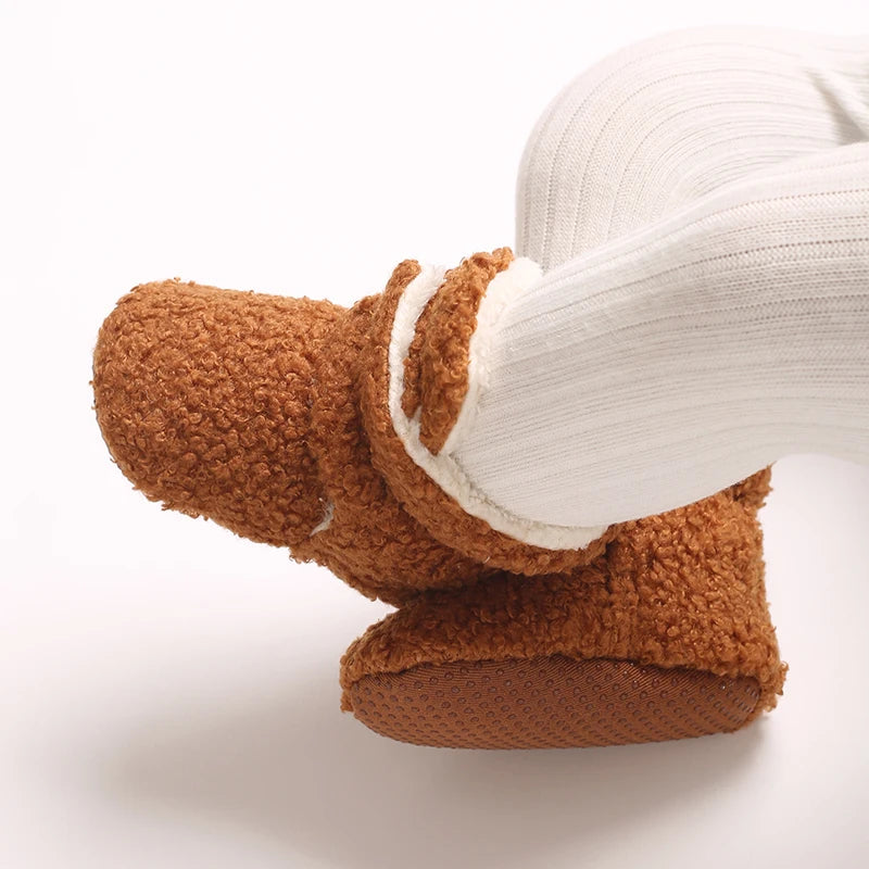 Warm Wiggles Boots 🧣👣