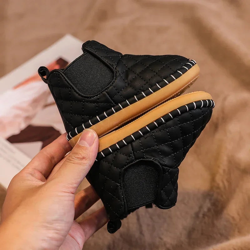 Frosty Tots Boots 🍼🧦