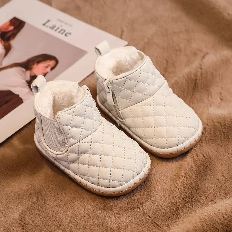 Frosty Tots Boots 🍼🧦