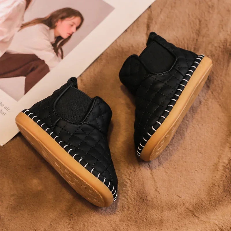 Frosty Tots Boots 🍼🧦