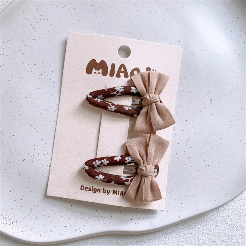 WarmKnit Flower Clips