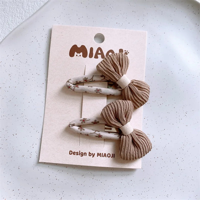 WarmKnit Flower Clips