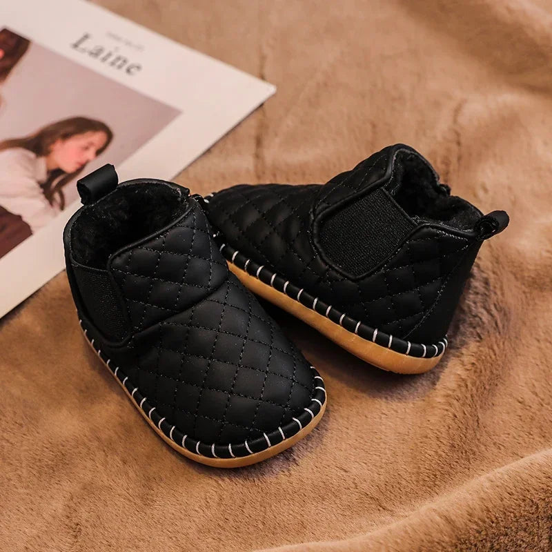 Frosty Tots Boots 🍼🧦