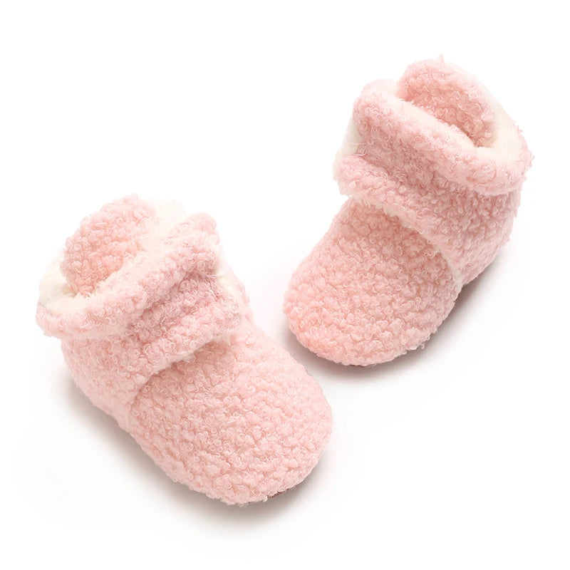 Warm Wiggles Boots 🧣👣