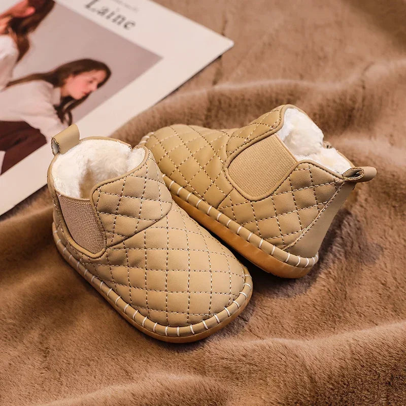 Frosty Tots Boots 🍼🧦