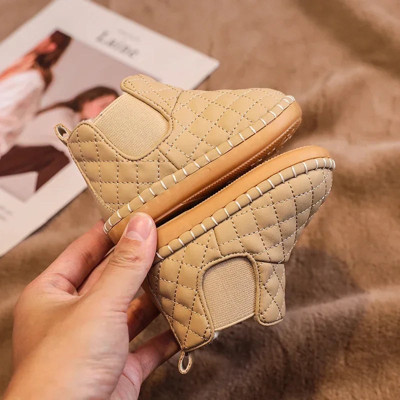 Frosty Tots Boots 🍼🧦