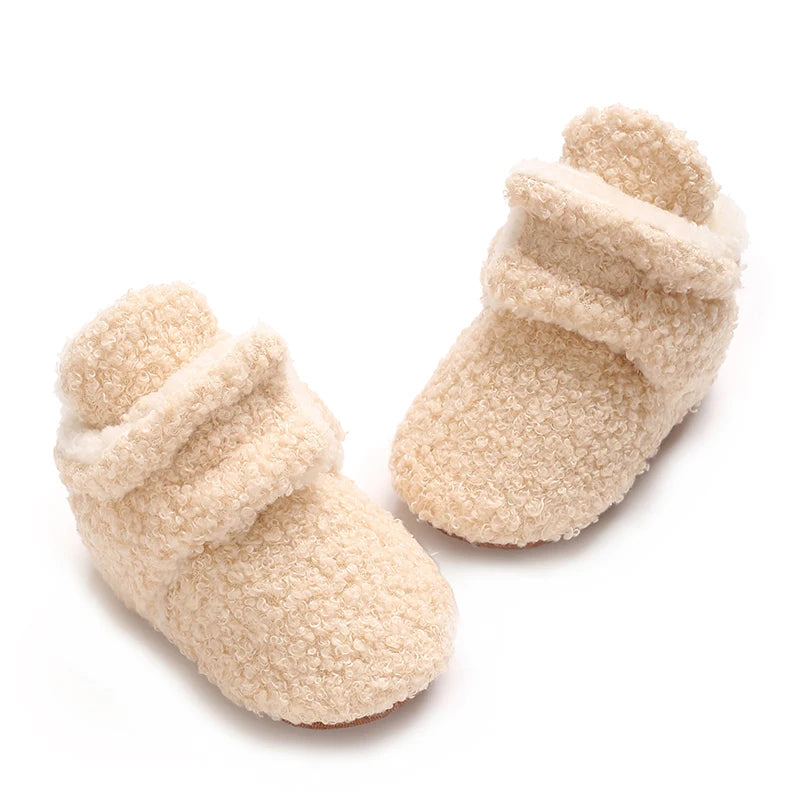 Warm Wiggles Boots 🧣👣