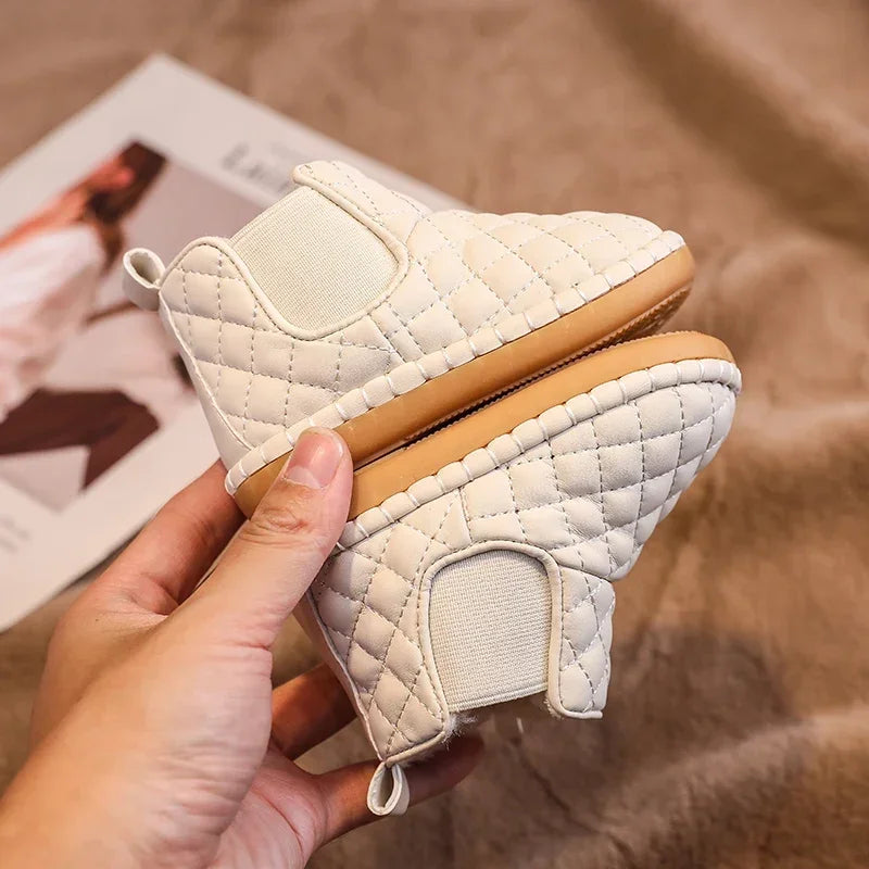 Frosty Tots Boots 🍼🧦