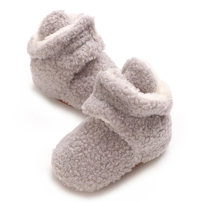 Warm Wiggles Boots 🧣👣